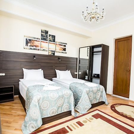 Hotel Badagi Tbilisi Bagian luar foto