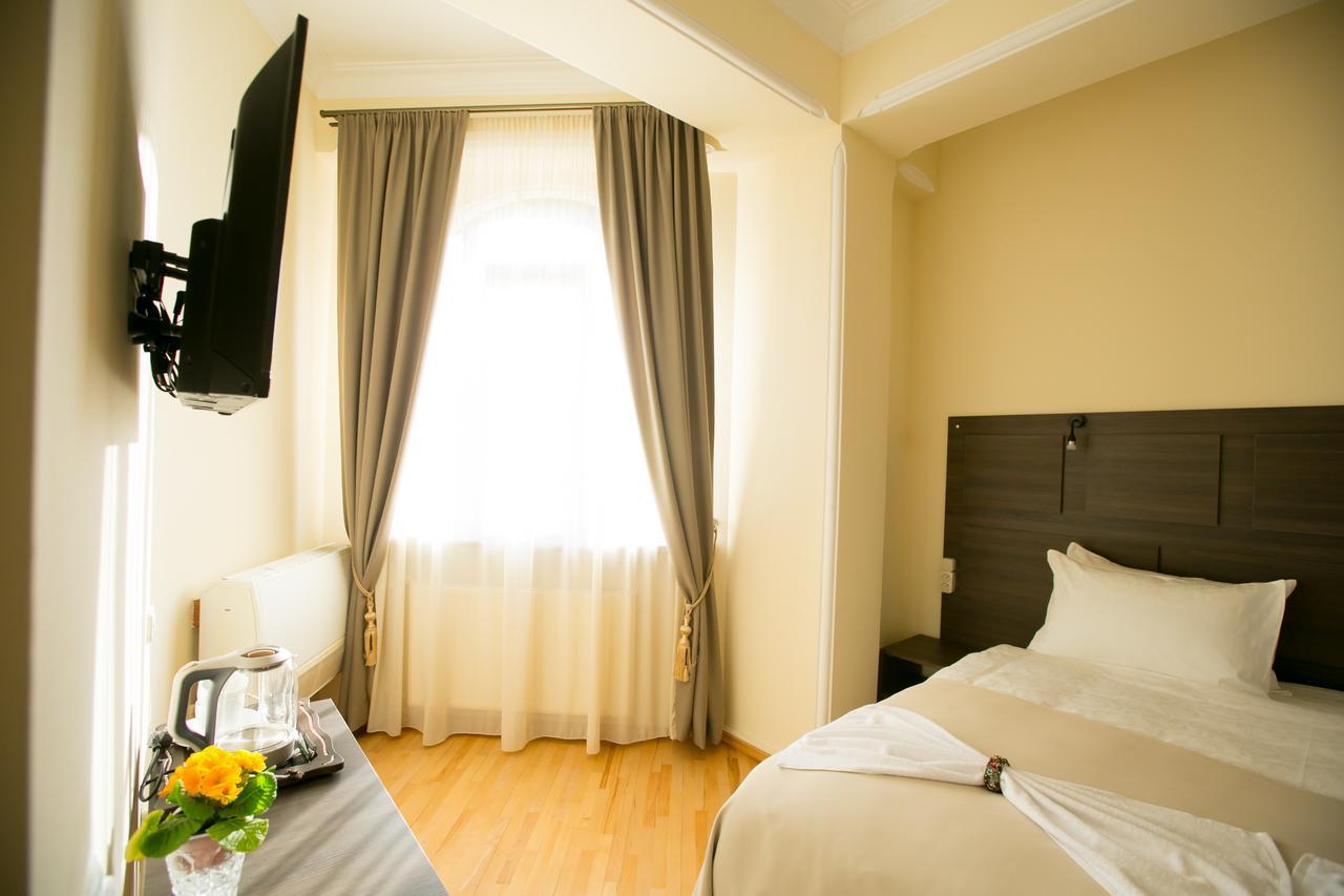 Hotel Badagi Tbilisi Bagian luar foto